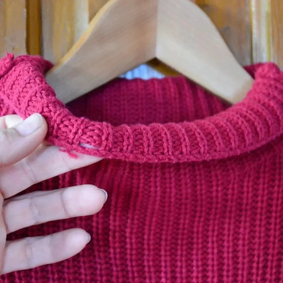 American  Eagle Knit Pullover - Picture 8 of 8